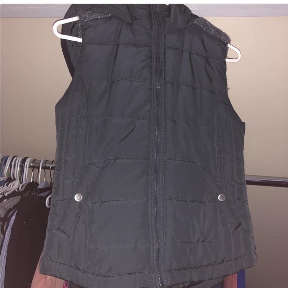 Grey vest from Aeropostale
